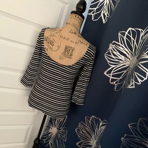 Zara Black and White Striped Long Sleeves Top, back scoop neck